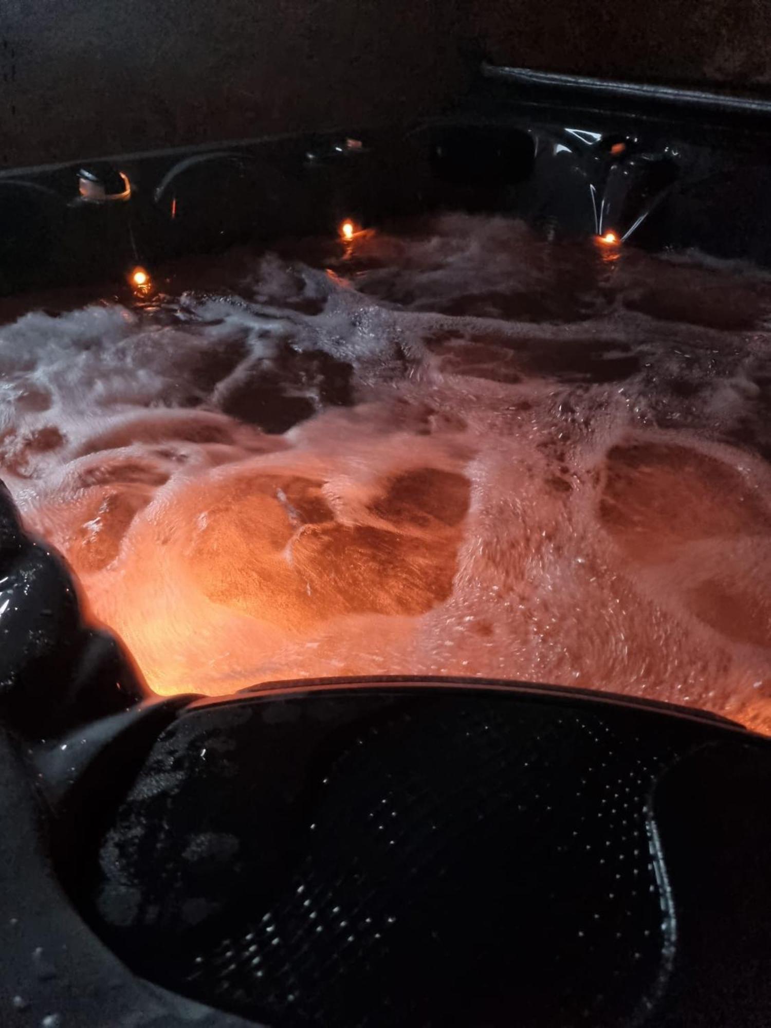 Les Randogodilleurs Avec Jacuzzi A 2Kms Des Pistes Et 350M Du Theatre Du Peuple ! Villa บูสซอง ภายนอก รูปภาพ